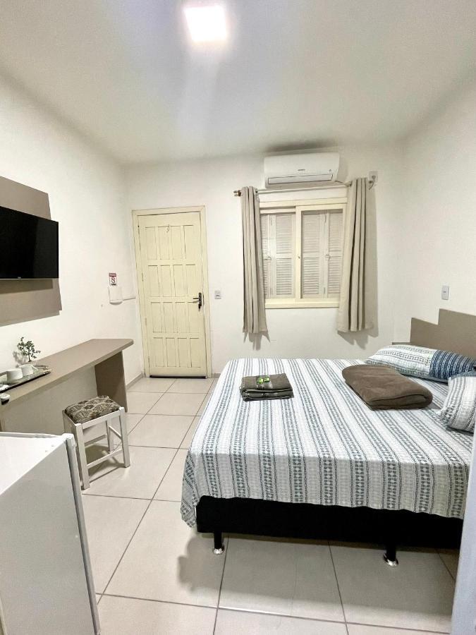 Residencial Hostel Santa Cruz do Sul Ngoại thất bức ảnh
